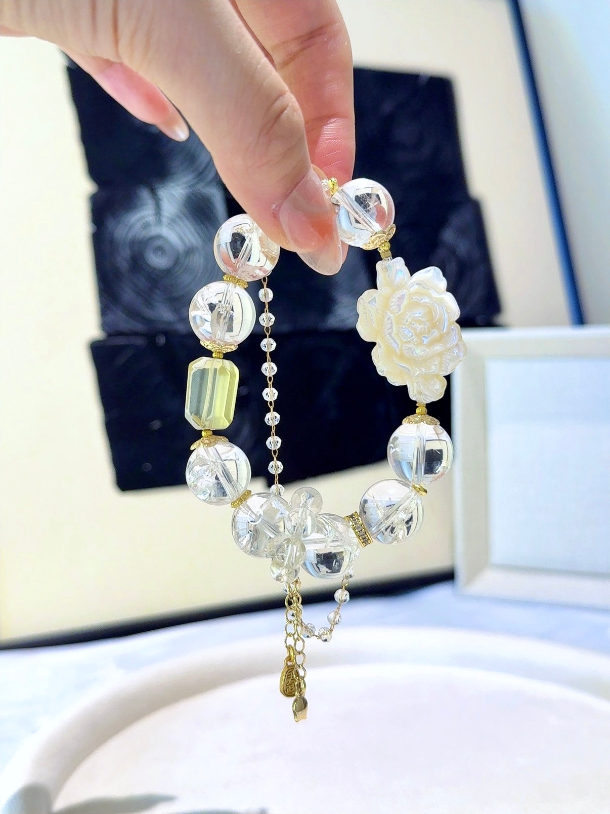 ▫️▪️ White crystal citrine bracelet